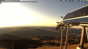 Archiviertes Webcam Bild: Skiarena Imbergbahn: Bergstation Fluhexpress am 12.07.2026 um 20:22 Uhr
