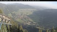 Archiviertes Webcam Bild: Laber Bergbahn: Blick nach Oberammergau am 28.05.2026 um 07:43 Uhr