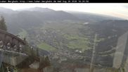 Archiviertes Webcam Bild: Laber Bergbahn: Blick nach Oberammergau am 26.08.2026 um 18:56 Uhr