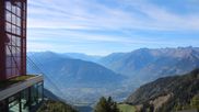 Archiviertes Webcam Bild: Meran 2000: Blick nach Meran am 16.10.2026 um 14:44 Uhr
