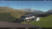 Archiviertes Webcam Bild: Fassatal - Moena - Ankunft der Gondelbahn 
