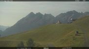 Archiviertes Webcam Bild: Fassatal - Moena - Ankunft des Sessellifts 
