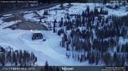 Archived webcam image showing Fassatal - San Pelegrino - panorama view of the ski-piste and liftmachinery of the 