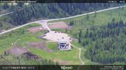 Archived webcam image showing Fassatal - San Pelegrino - panorama view of the ski-piste and liftmachinery of the 