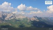 Archived webcam image showing Fassatal: San Pellegrino – top station chairlift 