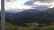 Archiviertes Webcam Bild: Pinzolo: Panoramablick Doss del Sabion am 18.08.2026 um 07:59 Uhr