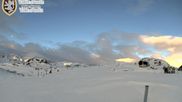 Archived webcam image showing La Thuile - Les Suches on 7 May 2026 at 07:40