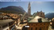Archiviertes Webcam Bild: Cortina d'Ampezzo: Fußgängerzone am 15.09.2026 um 12:18 Uhr