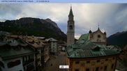 Archiviertes Webcam Bild: Cortina d'Ampezzo: Fußgängerzone am 17.10.2026 um 08:54 Uhr