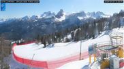 Archiviertes Webcam Bild: Cortina d'Ampezzo: Weltcup-Piste Olympia delle Tofana am 26 Feb 2026 um 14:39 Uhr
