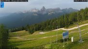 Archiviertes Webcam Bild: Cortina d'Ampezzo: Weltcup-Piste Olympia delle Tofana am 14.07.2026 um 07:05 Uhr