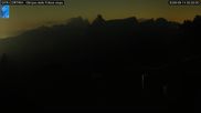 Archiviertes Webcam Bild: Cortina d'Ampezzo: Weltcup-Piste Olympia delle Tofana am 14.08.2026 um 02:44 Uhr