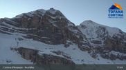 Archiviertes Webcam Bild: Cortina d'Ampezzo: Bergstation Gondelbahn Col Drusciè / Ra Valles am 26 Feb 2026 um 05:10 Uhr