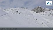 Archived webcam image showing Kitzsteinhorn Kaprun: Alpine Centre on 18 Mar 2026 at 11:30