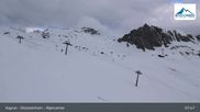 Archived webcam image showing Kitzsteinhorn Kaprun: Alpine Centre on 10 Apr 2026 at 08:52
