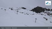 Archived webcam image showing Kitzsteinhorn Kaprun: Alpine Centre on 29 Apr 2026 at 07:34