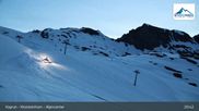 Archived webcam image showing Kitzsteinhorn Kaprun: Alpine Centre on 3 May 2026 at 01:24