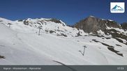 Archived webcam image showing Kitzsteinhorn Kaprun: Alpine Centre on 26 May 2026 at 08:25