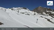 Archived webcam image showing Kitzsteinhorn Kaprun: Alpine Centre on 26 May 2026 at 09:25