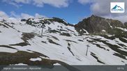 Archived webcam image showing Kitzsteinhorn Kaprun: Alpine Centre on 14 Jun 2026 at 09:34