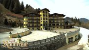 Archiviertes Webcam Bild: Reiteralm: Hotel Raunerhof am 12.04.2026 um 12:53 Uhr