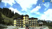 Archiviertes Webcam Bild: Reiteralm: Hotel Raunerhof am 28.05.2026 um 10:27 Uhr