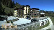 Archived webcam image showing Reiteralm: View Hotel Raunerhof on 29 May 2026 at 10:31