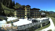 Archived webcam image showing Reiteralm: View Hotel Raunerhof on 29 May 2026 at 12:31