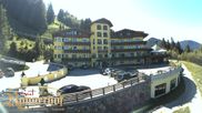 Archived webcam image showing Reiteralm: View Hotel Raunerhof on 29 May 2026 at 16:31