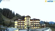 Archived webcam image showing Reiteralm: View Hotel Raunerhof on 16 Aug 2026 at 06:51