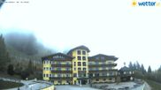 Archived webcam image showing Reiteralm: View Hotel Raunerhof on 20 Oct 2026 at 08:05
