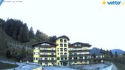 Archived webcam image showing Reiteralm: View Hotel Raunerhof on 20 Oct 2026 at 18:05