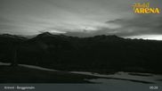 Archiviertes Webcam Bild: Zillertal Arena: Berggeistalm in Hochkrimml am 04.05.2026 um 05:23 Uhr