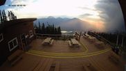 Archiviertes Webcam Bild: Revelstoke Mountain Resort: Mackenzie Outpost am 27.08.2026 um 04:05 Uhr