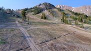 Archived webcam image showing Mammoth Mountain - Panorama Gondola on 18 Jun 2026 at 16:37