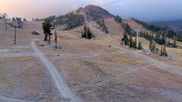 Archiviertes Webcam Bild: Mammoth Mountain: Panorama Gondola am 10.10.2026 um 16:12 Uhr