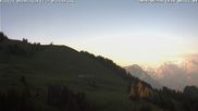 Archiviertes Webcam Bild: Sattel-Hochstuckli: Bergrestaurant Bärenfang am 28.05.2026 um 07:04 Uhr
