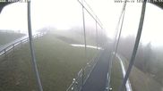 Archiviertes Webcam Bild: Sattel Hochstuckli: Hängebrücke Skywalk am 12.04.2026 um 08:12 Uhr
