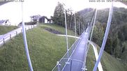 Archiviertes Webcam Bild: Sattel Hochstuckli: Hängebrücke Skywalk am 28.05.2026 um 07:01 Uhr