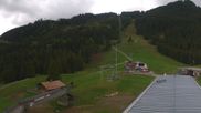 Archived webcam image showing Alpspitzbahn - middle station on 7 May 2026 at 12:56