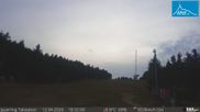 Archiviertes Webcam Bild: Schlepplift Jauerling - Talstation am 12.04.2026 um 18:12 Uhr