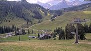 Archiviertes Webcam Bild: Almenwelt Lofer: Kinderbereich und Talstation Family Express am 12.07.2026 um 12:05 Uhr