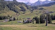 Archiviertes Webcam Bild: Almenwelt Lofer: Kinderbereich und Talstation Family Express am 26.08.2026 um 16:21 Uhr