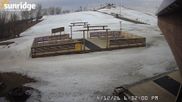 Archiviertes Webcam Bild: Sunridge Bunny Hill - Blick vom Chalet im Tal am 13.04.2026 um 02:55 Uhr