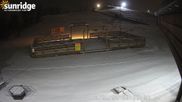 Archiviertes Webcam Bild: Sunridge Bunny Hill - Blick vom Chalet im Tal am 16.04.2026 um 08:33 Uhr