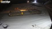Archiviertes Webcam Bild: Sunridge Bunny Hill - Blick vom Chalet im Tal am 16.04.2026 um 10:33 Uhr