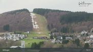 Archiviertes Webcam Bild: Willingen: Livecam Ettelsberg Seilbahn Talstation am 12.04.2026 um 15:09 Uhr