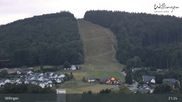 Archiviertes Webcam Bild: Willingen: Livecam Ettelsberg Seilbahn Talstation am 27.07.2026 um 21:26 Uhr