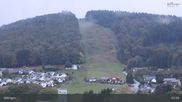 Archiviertes Webcam Bild: Willingen: Livecam Ettelsberg Seilbahn Talstation am 10.10.2026 um 08:56 Uhr