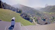 Archiviertes Webcam Bild: Ort St. Ulrich im Grödnertal am 28.05.2026 um 08:05 Uhr